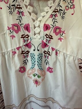 Boho Floral Long-Sleeve Dress in White and Pink